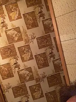 Snapshot of Tonybaloney1972 chatting on December 20, 5:04 am Tonybaloney1972 online show from December 20, 5:04 am