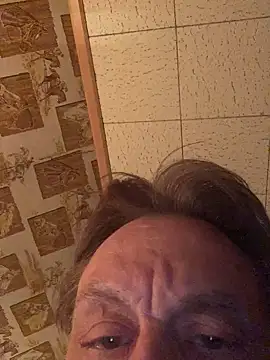 Snapshot of Tonybaloney1972 chatting on January 3, 6:33 am Tonybaloney1972 online show from January 3, 6:33 am