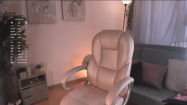 Snapshot of aisha_bx chatting on November 29, 12:41 pm aisha bx online show from November 29, 12:41 pm