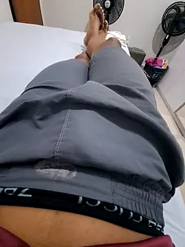 Snapshot of ultilizadormor chatting on March 1, 1:00 am ultilizadormor online show from March 1, 1:00 am