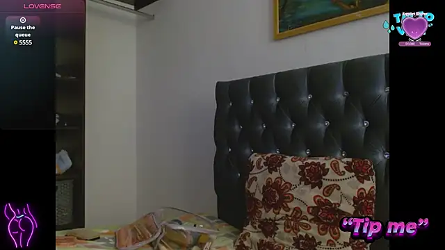 AntonellaAndNoah online show from January 11, 7:59 pm