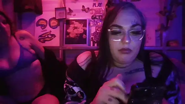 s6tan6whor6 online show from February 8, 9:24 am