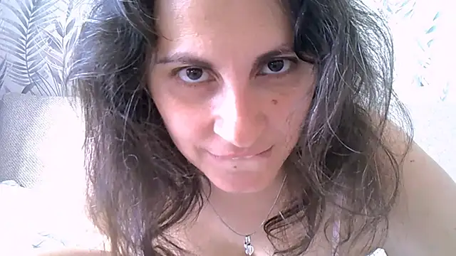 Snapshot of ShelaDiass chatting on October 18, 5:43 am ShelaDiass online show from October 18, 5:43 am