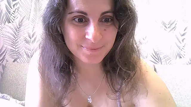 Snapshot of ShelaDiass chatting on October 19, 3:07 am ShelaDiass online show from October 19, 3:07 am