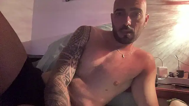 alessandromori91 online show from September 11, 8:31 pm