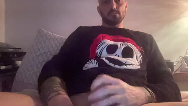 Snapshot of alessandromori91 chatting on February 18, 9:00 pm alessandromori91 online show from February 18, 9:00 pm