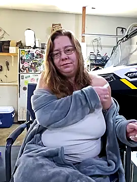 MsShelby40 online show from December 6, 4:17 pm