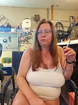 MsShelby40 online show from April 15, 1:29 pm