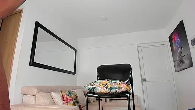 smit hot sr online show from March 8, 2:12 am