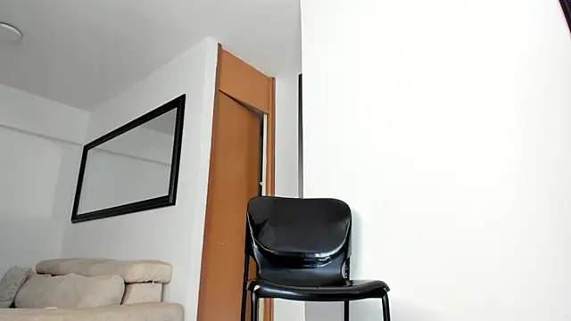 smit hot sr online show from April 19, 4:50 pm