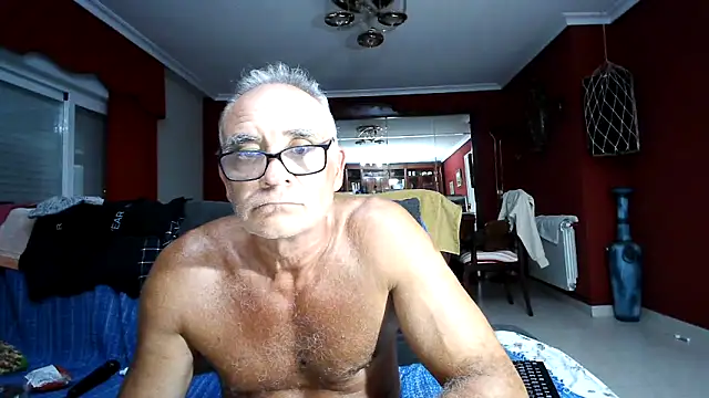Snapshot of maduroguapo chatting on October 24, 9:44 pm maduroguapo online show from October 24, 9:44 pm