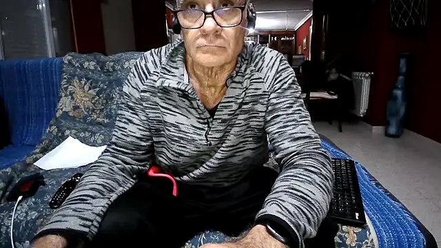 maduroguapo online show from March 23, 9:30 pm