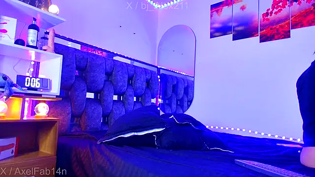 Alex and Fabian online show from November 15, 9:00 pm