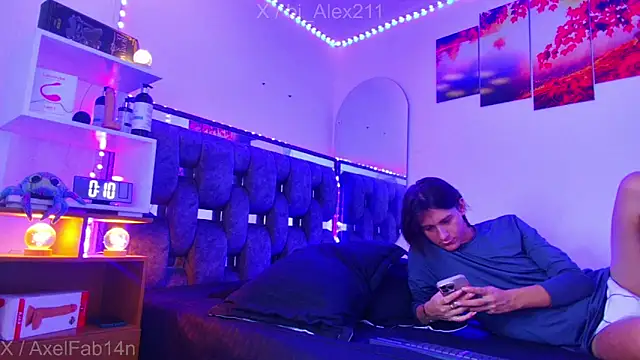 Alex and Fabian online show from November 16, 8:36 pm