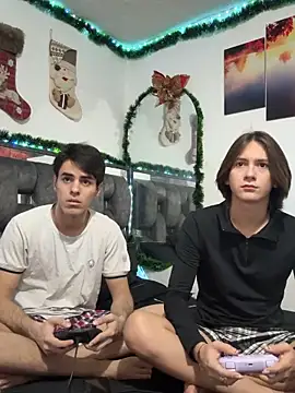 Alex and Fabian online show from December 20, 4:30 am