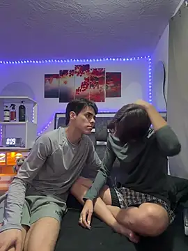 Snapshot of Alex_and_Fabian chatting on April 26, 3:15 am Alex and Fabian online show from April 26, 3:15 am