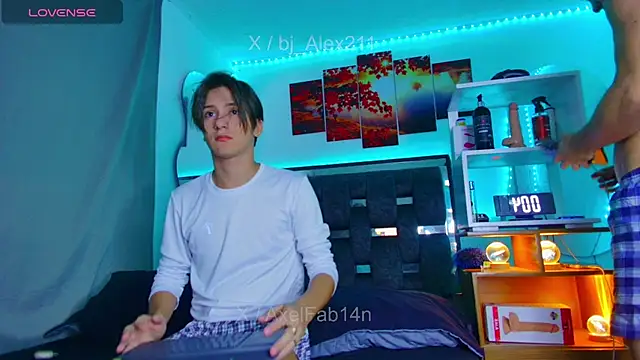 Snapshot of Alex_and_Fabian chatting on July 25, 3:48 am Alex and Fabian online show from July 25, 3:48 am
