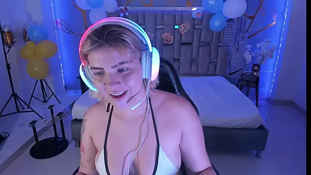 AlessiaDouce online show from September 30, 4:06 am