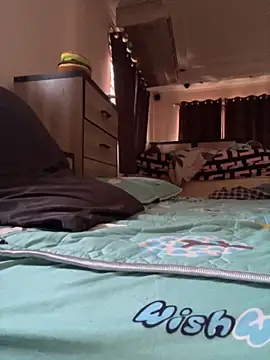 Snapshot of CoaZh_BigP18 chatting on October 2, 3:57 am CoaZh BigP18 online show from October 2, 3:57 am