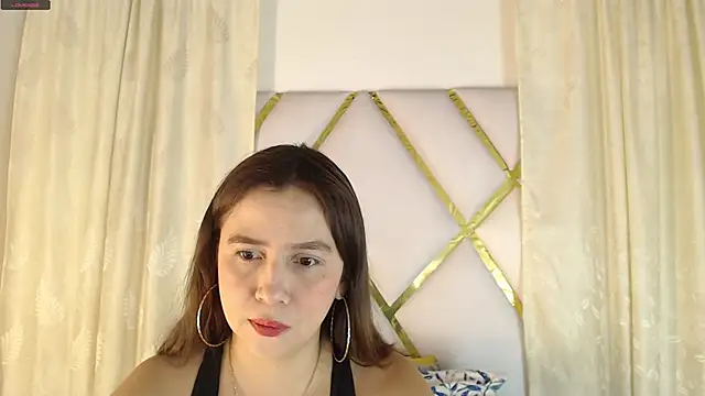 Snapshot of Heidy_Wells chatting on January 31, 11:35 am Heidy Wells online show from January 31, 11:35 am