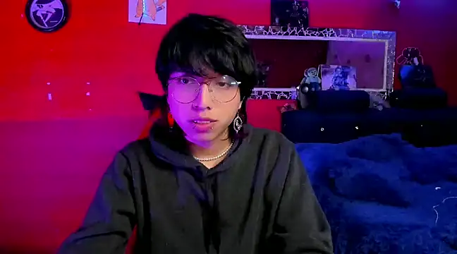 Snapshot of AnggelONfiree chatting on December 17, 10:22 pm AnggelONfiree online show from December 17, 10:22 pm