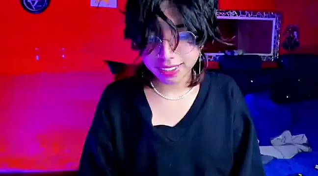 Snapshot of AnggelONfiree chatting on February 4, 8:13 am AnggelONfiree online show from February 4, 8:13 am