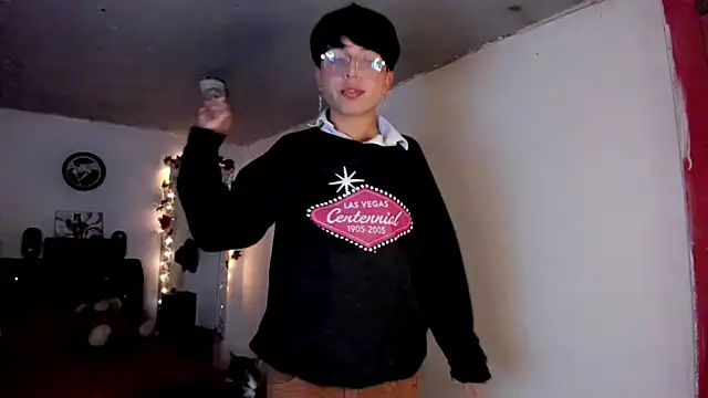 AnggelONfiree online show from February 1, 2:32 am