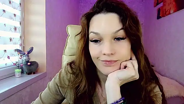 impossibleluna online show from April 12, 3:39 pm