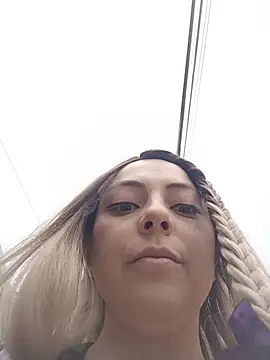 Snapshot of madelaine- chatting on October 24, 7:54 pm madelaine- online show from October 24, 7:54 pm