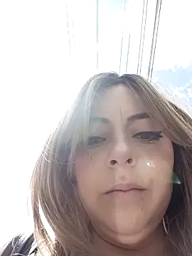 Snapshot of madelaine- chatting on December 14, 4:45 pm madelaine- online show from December 14, 4:45 pm