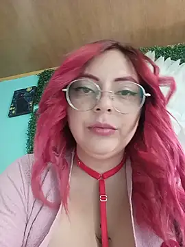 madelaine- online show from June 18, 6:01 pm