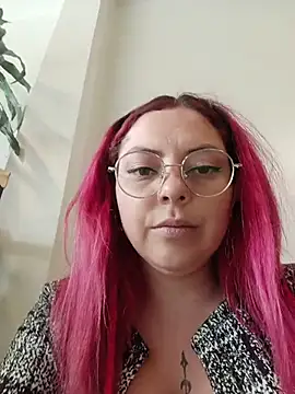 madelaine- online show from June 27, 4:45 pm