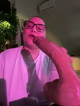 DaisyBooom online show from January 11, 7:05 pm