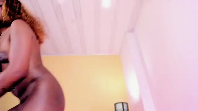 HellenHylls online show from December 11, 12:02 am