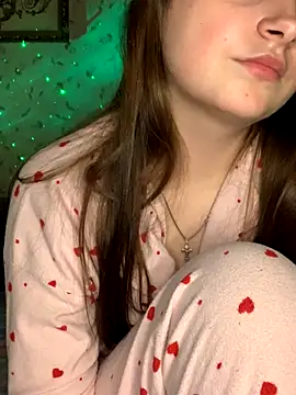 Snapshot of fairy365 chatting on November 15, 7:10 pm fairy365 online show from November 15, 7:10 pm