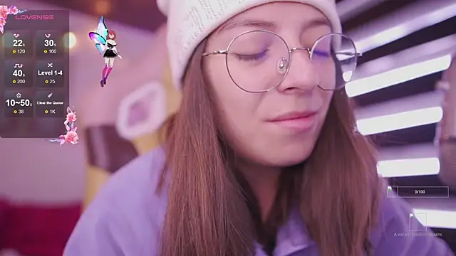 Snapshot of milly_kenner chatting on December 5, 2:03 pm milly kenner online show from December 5, 2:03 pm