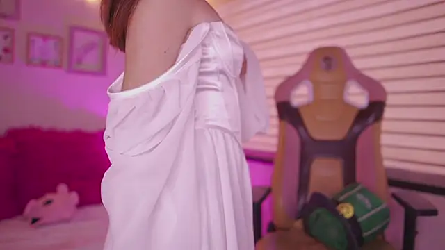 milly kenner online show from March 17, 7:50 pm