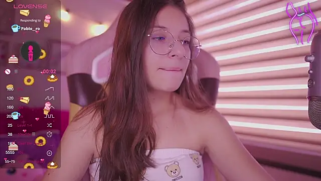 milly kenner online show from April 16, 7:03 pm