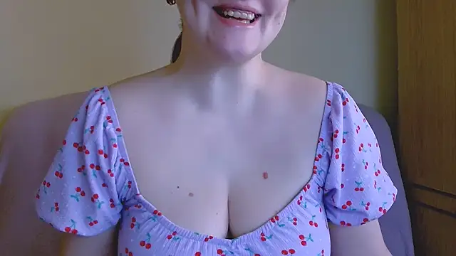 ChubbyMaia online show from March 9, 8:07 am