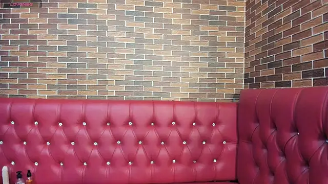 Snapshot of Annyeli chatting on January 20, 2:22 am Annyeli online show from January 20, 2:22 am