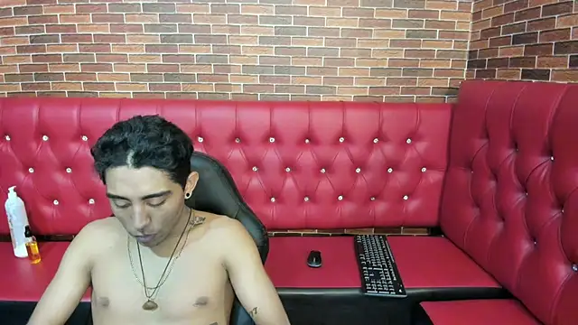 Snapshot of Annyeli chatting on January 22, 1:20 am Annyeli online show from January 22, 1:20 am