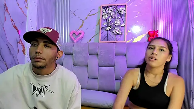 Snapshot of Annyeli chatting on February 9, 1:00 am Annyeli online show from February 9, 1:00 am