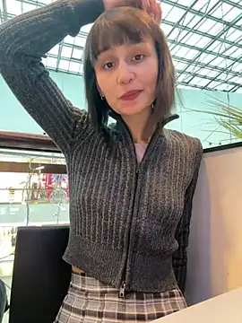 bigbabykiki online show from January 17, 7:08 am