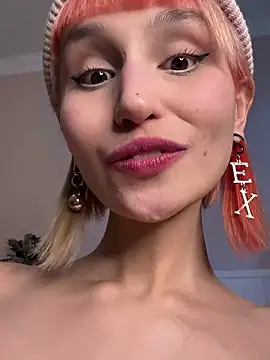 bigbabykiki online show from March 14, 8:32 am