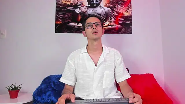 Ethan Sai    online show from February 14, 11:31 pm