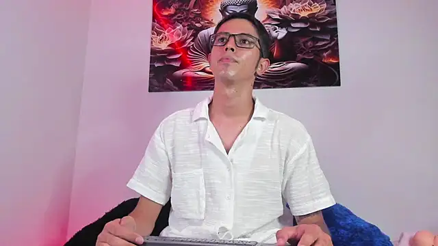 Ethan Sai    online show from February 17, 8:04 pm