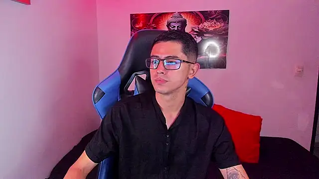 Ethan Sai    online show from November 5, 12:43 am