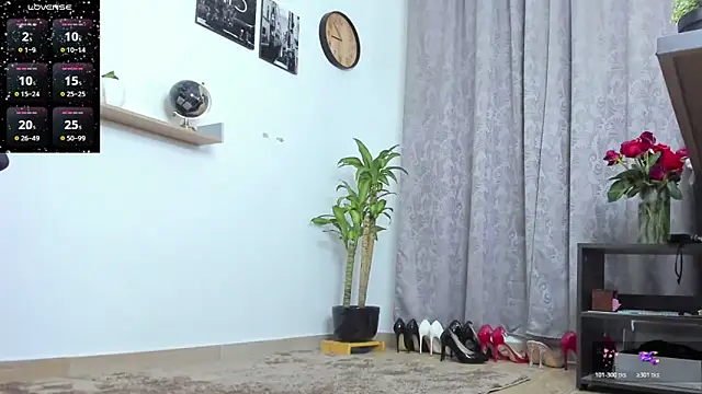 SophieBaker   online show from February 10, 1:53 am