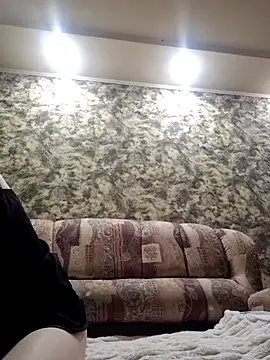 Butterfly Lily online show from September 19, 6:15 am