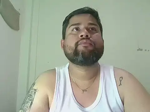 GABRIELGARCIA1313 online show from July 29, 3:04 am
